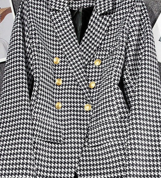 Elsi - Bleiseri pehmeällä tuntumalla